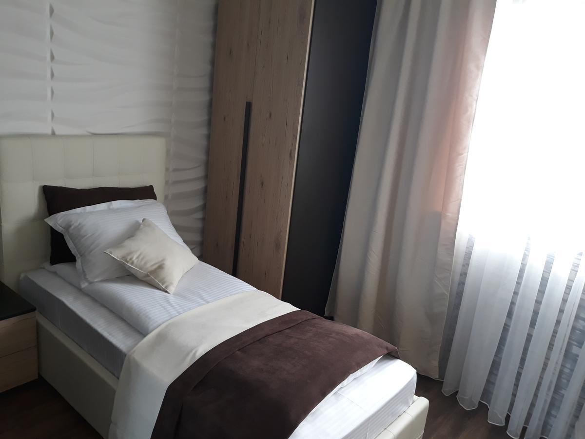 Acktion Deluxe Hotell Sjumen Eksteriør bilde