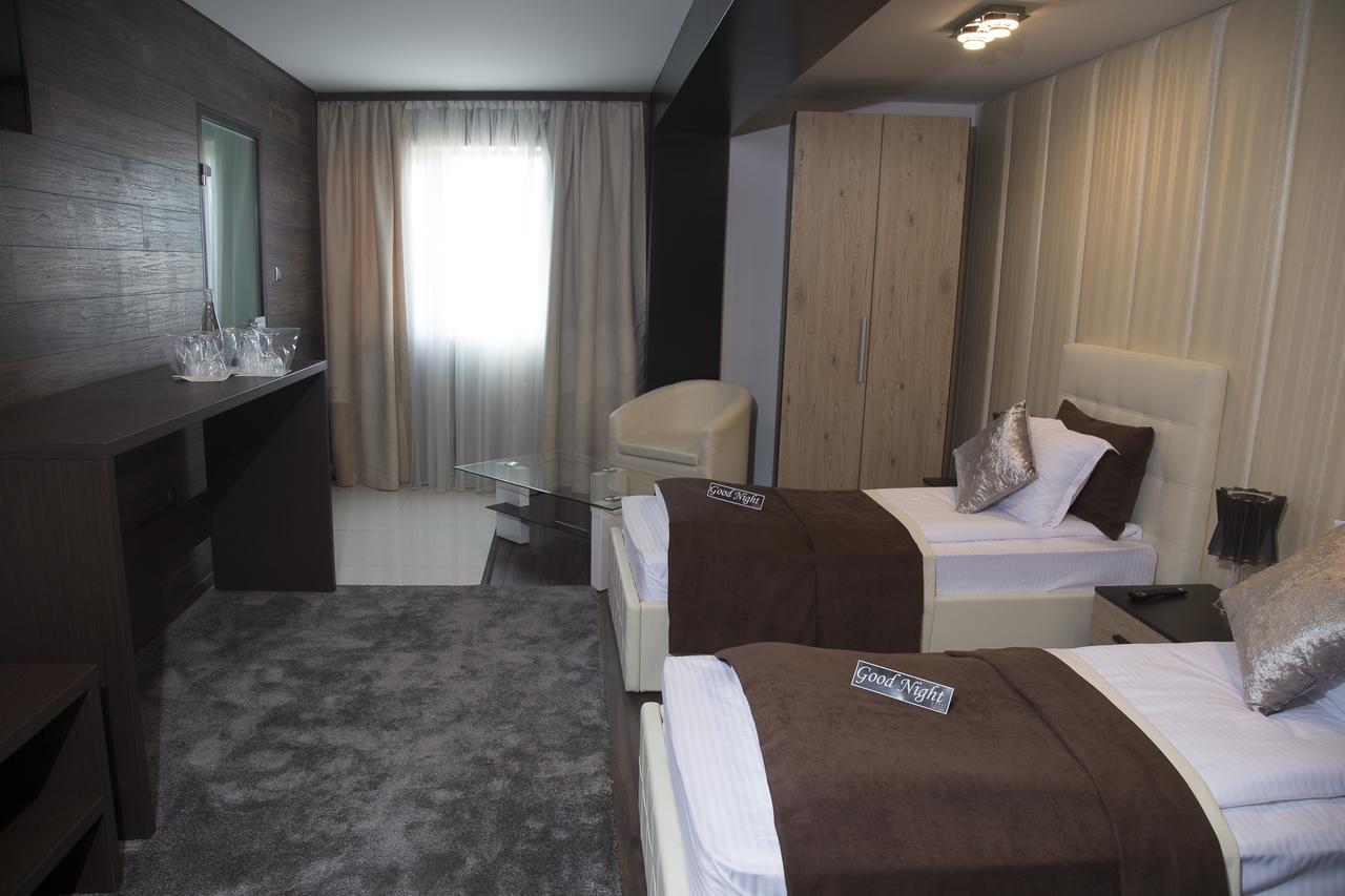 Acktion Deluxe Hotell Sjumen Eksteriør bilde