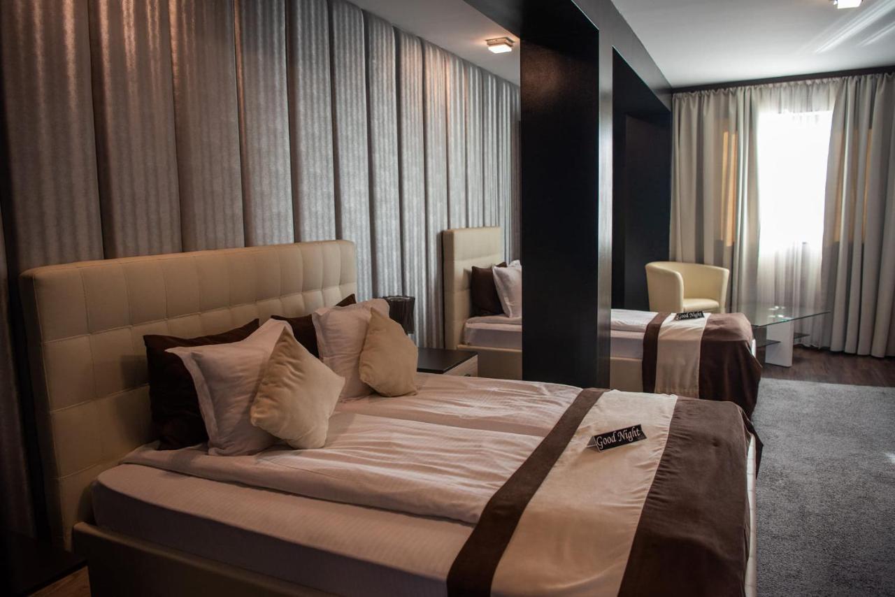 Acktion Deluxe Hotell Sjumen Eksteriør bilde