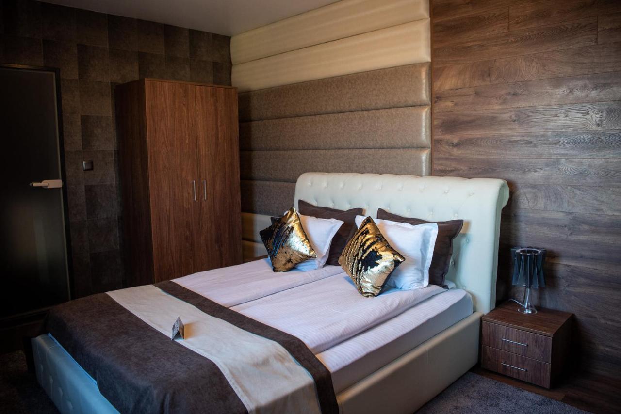 Acktion Deluxe Hotell Sjumen Eksteriør bilde