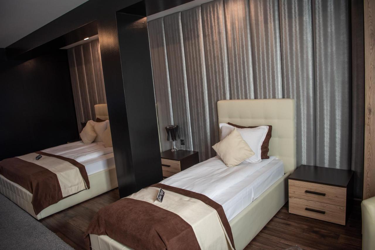 Acktion Deluxe Hotell Sjumen Eksteriør bilde